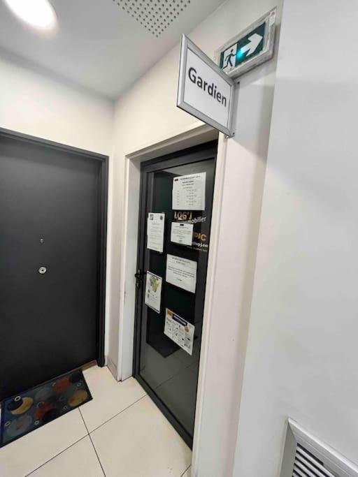 Apartment A Louer 2 Pieces A Rosny-sous- Bois *
